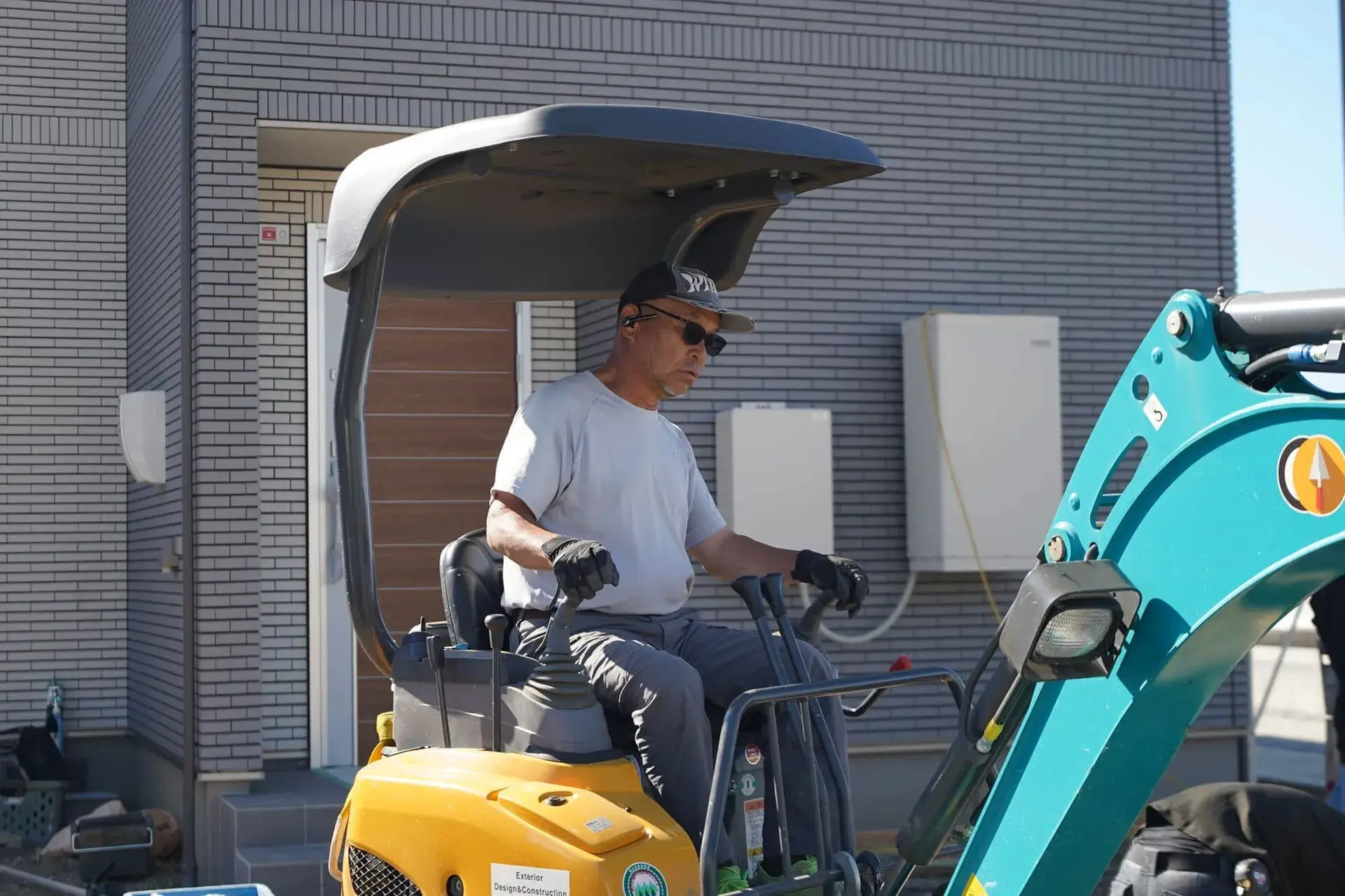 飯田左官 作業2